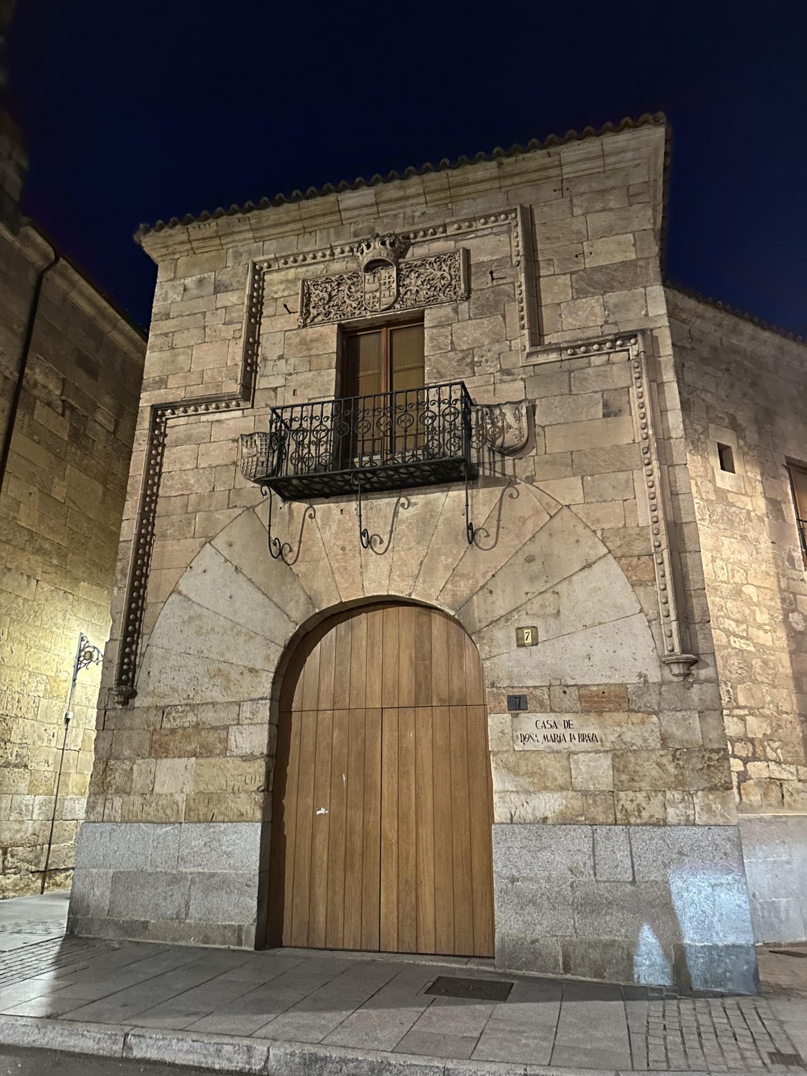 House of Doña María la Brava. Pl. de los Bandos, 7, 37002 Salamanca